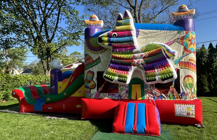 FIESTA Bounce House W/Slide (Dry)